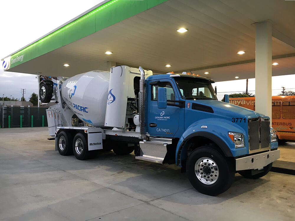 CalPortland® Commissions CNG Fueling Hub and Near-Zero Bulk Hauler Fleet
